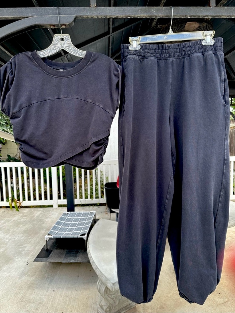 FREE PEOPLE HOT SHOT DARK NAVY BLACK CROSSOVER SET SIZE MEDIUM LIKE NEW!! - Picture 3 of 6